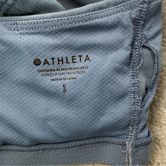 Athleta Conscious Crop Bra Tank Small Blue Adjustable Straps‎ Built-In Support - Picture 5 of 5